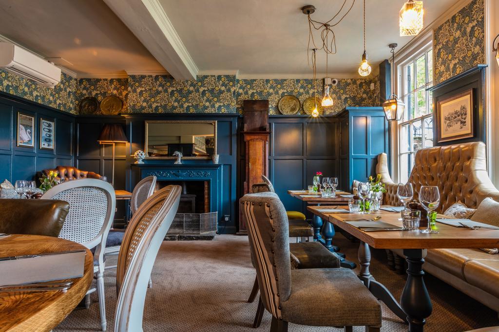 Carshalton Greyhound Hotel מראה חיצוני תמונה
